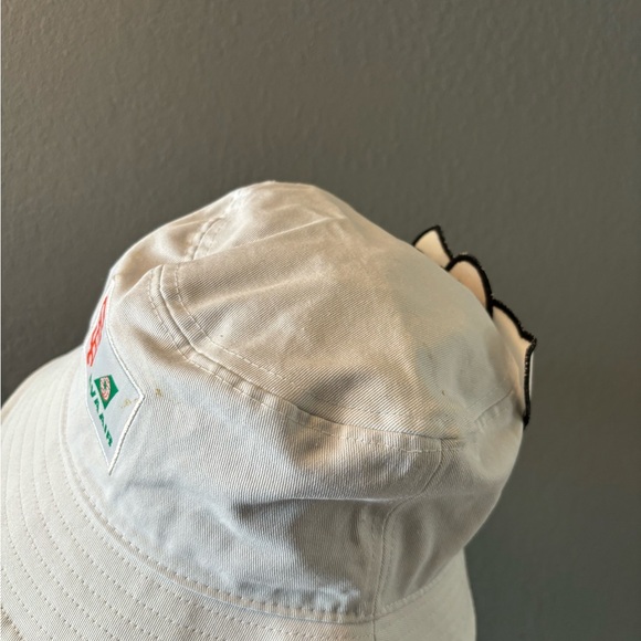 San Francisco Giants SF Hello Kitty Bucket Hat Cap - Picture 3 of 5